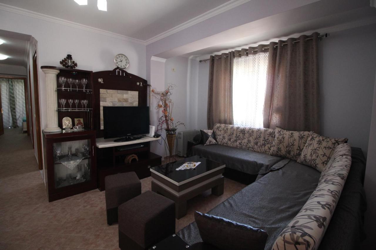 Irina Home Sarandë Buitenkant foto