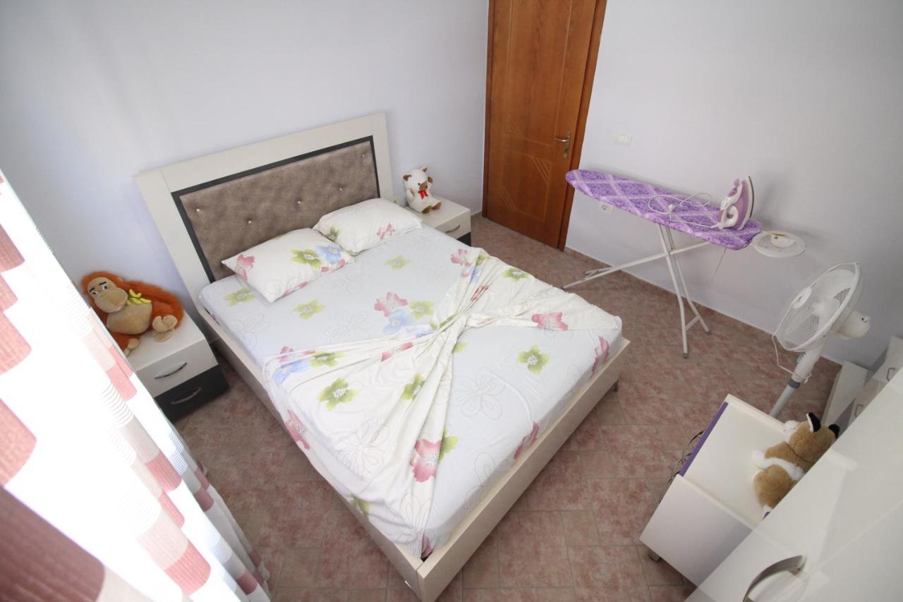 Irina Home Sarandë Buitenkant foto